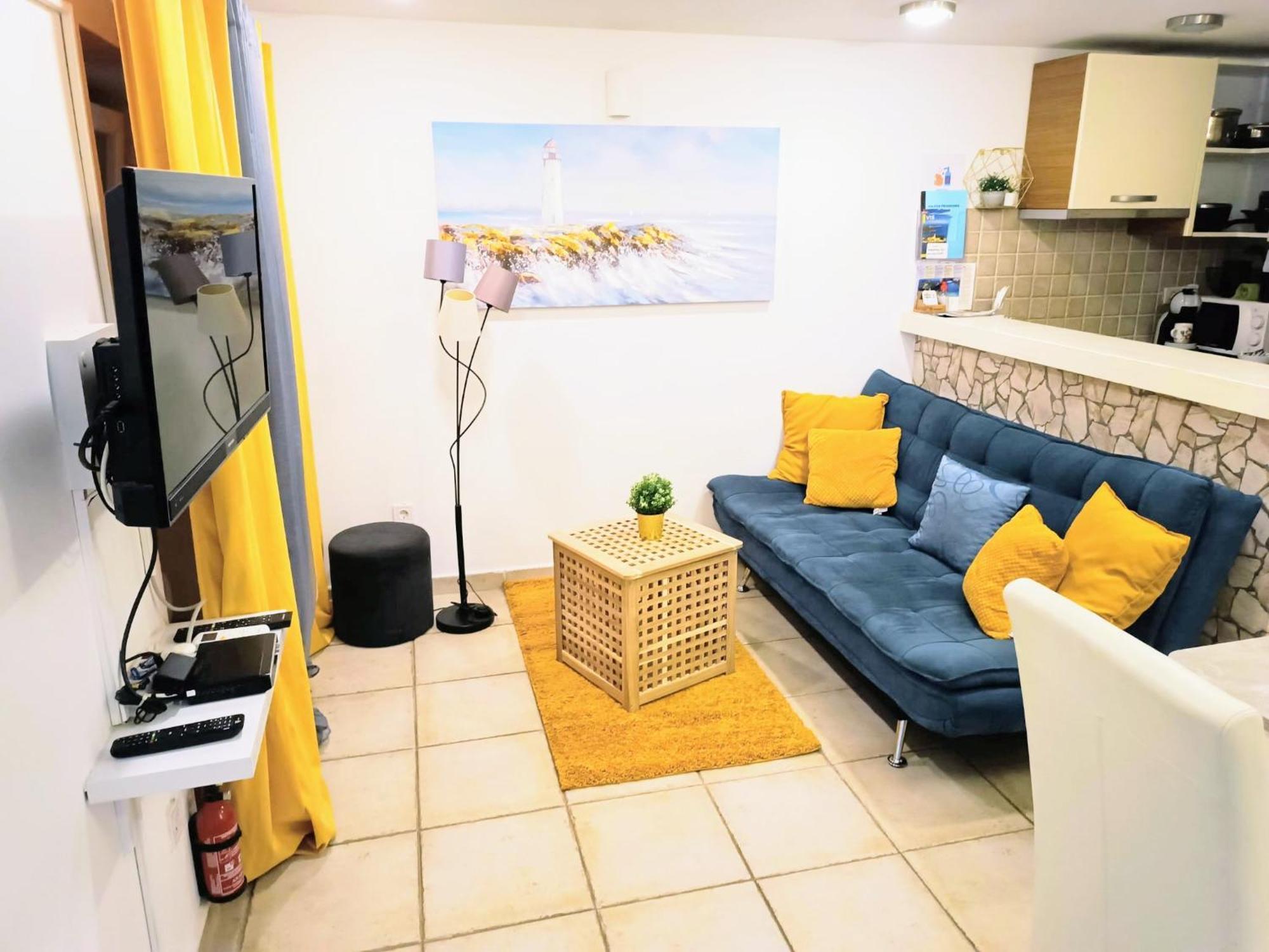 As Lucana Apartment - Ground Floor Вис Экстерьер фото